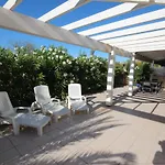 Belle Vue: Secure Oasis With Pool Near Nature Reserve *