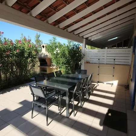 Belle Vue: Secure Oasis With Pool Near Nature Reserve Villa