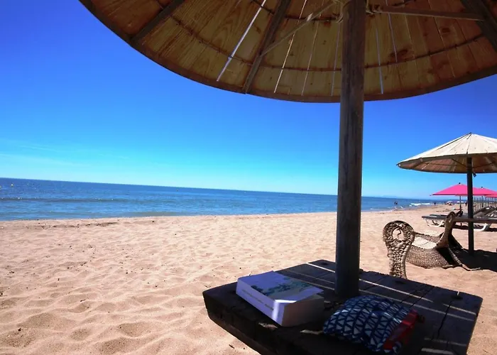 Belle Climatisee, Wifi, 3 Grande Terrasse Vue Reserve Naturelle Dans Securisee Avec Piscine Commune 800m De La Un Vrai Havre De Paix Lrcs107